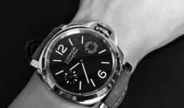 骚白直播间91万手表,这是要上天吗？